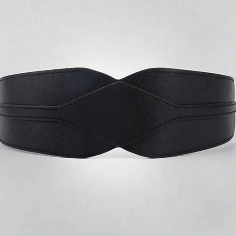 🖤 PLUS Faux Leather Stretch Belt 🖤 - Picture 3 of 4
